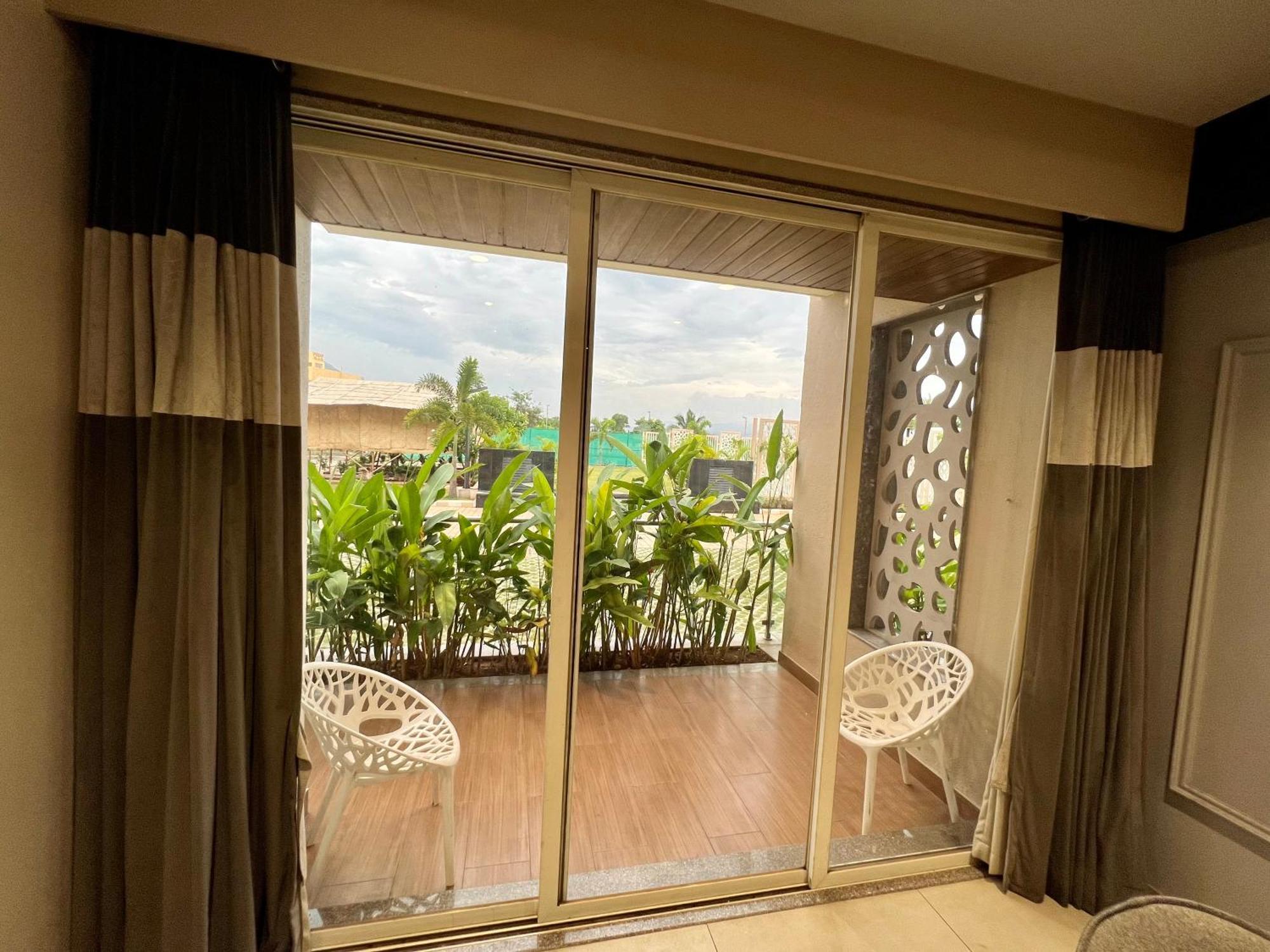 Capetown Resort Igatpuri Exterior photo